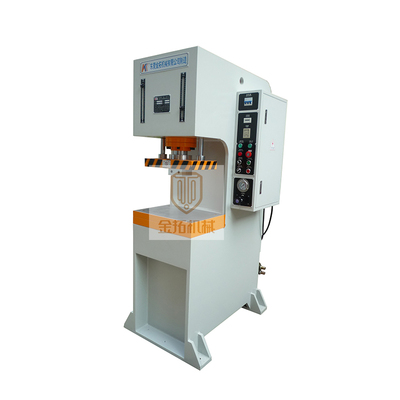 ���ο������͉��C